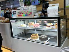 面包甜点陈列柜-仟吉KenGee(国贸360店)