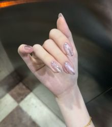 -赢韵美甲美睫瑞士净斑中心