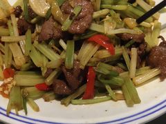 麦芹炒牛肉-大厨小馆(华阳城店)