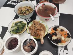 -臻爱住家月嫂育儿嫂(万达店)