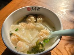 鲜香鱼籽虾肉小馄饨-鑫震源·苏式大虾生煎(山塘街店)
