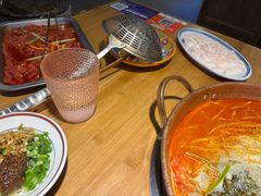 -洱火云南酸菜牛肉火锅(石景山当代商城店)