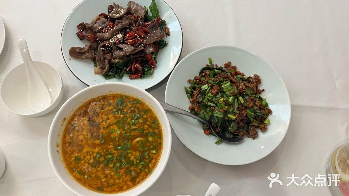 蝴蝶泉宾馆-中餐厅小锅饵丝图片