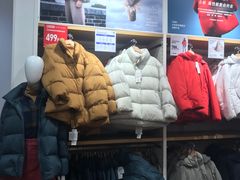 -优衣库(上海金桥太茂店)