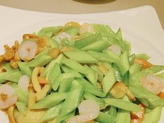 -老码头黑皮肘子锅包肉(赣水路店)