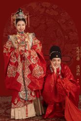 点击看大图 -挪娅婚纱摄影皇家会所
