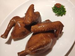烤乳鸽-利苑酒家(华熙国际店)