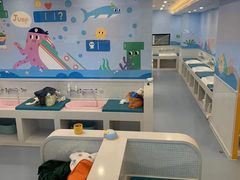 -戊辰亲子游泳俱乐部