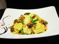 冬笋炒腊肉-陈大锅·岳阳鱼馆·地道岳阳菜(美食街店)