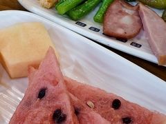 -哈尔滨小酒馆·鲜肉现穿自助烧烤(康新花园店)
