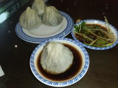 -笑来喜馄饨小笼工坊店(湖滨街店)