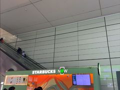 -星巴克(上海虹桥站2A检票口)