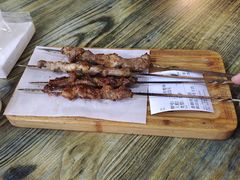 -歹歹的加个面过油肉拌面