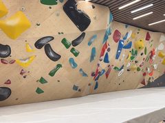 -ROCKPLUS攀岩馆(环宇城店)