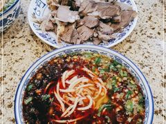 -吾穆勒蓬灰牛肉面·清真(北滨河中路店)
