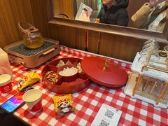 -海底捞火锅鲜切牛肉主题店(长寿路店)