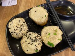 -小杨生煎(成山巴黎春天店)