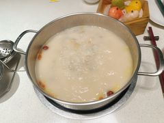 -煲王粤菜餐厅(中侨中心店)