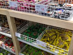 -名创优品(机场路百信广场店)