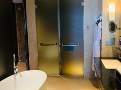 -广州天河希尔顿酒店