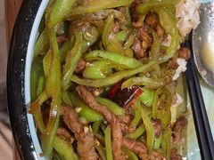 -西部马华清真兰州牛肉面·烧烤夜市(三里河店)
