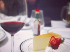 -Wolfgang’s Steakhouse 沃夫冈牛排馆(上海白玉兰广场店)