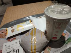 -麦当劳(中山公园龙之梦店)