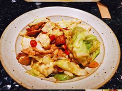 -粉八·云南米线·建水烧烤(常熟路店)
