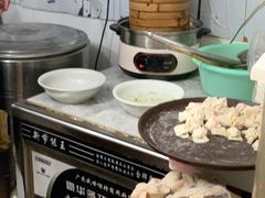 -上海特色小笼店(铁岭路90弄小区店)