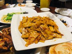-郑庄脂渣海鲜楼(九水路店)