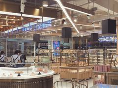 面包甜点陈列柜-美俪家族(江南摩尔店)
