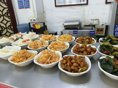 -牛一嘴·兰州牛肉面·大盘鸡(财富中心店)