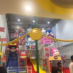 -乐多星球潮玩中心(沈阳嘉里城店)