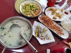 -雪湖煜辰鱼头老店(雪野湖店)
