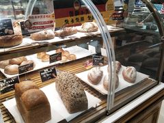 -汉柏麦香德国面包房(海信店)