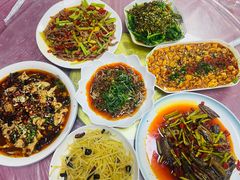 -洪霞餐馆