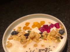 米釀鲜果酸奶-丝路金桃·新疆菜(徐汇店)