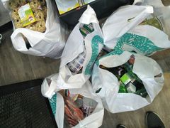 -曼谷四叶草彩妆&纪念品  (chitlom)