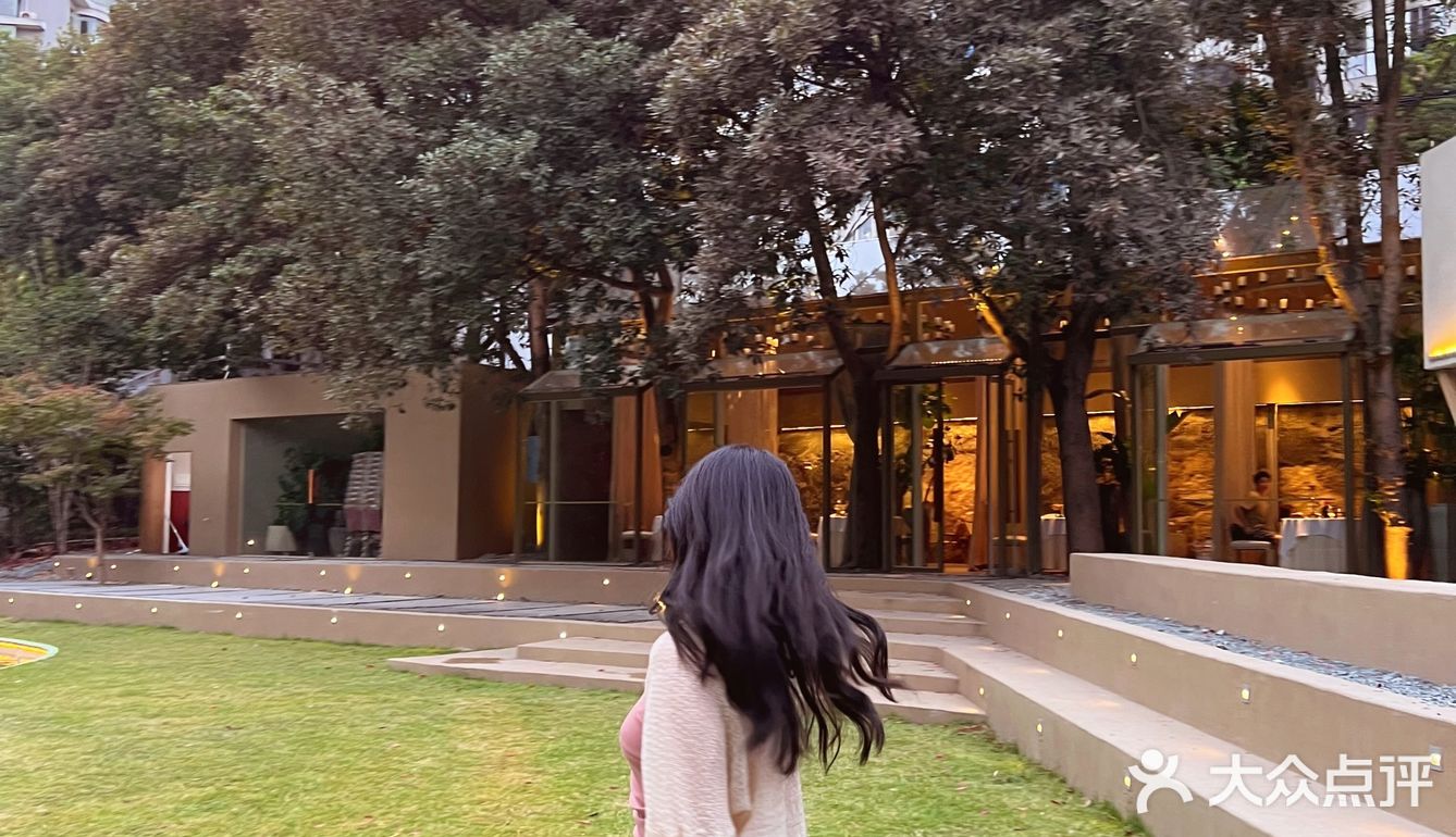 长沙适合约会的玻璃房西餐厅