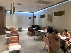 大堂-奈雪的茶(湖滨银泰in77C区PRO店)