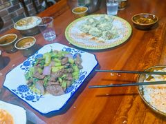爆炒小黄牛-苗湘食府(十年店)