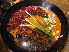 -周幺妹重庆老火锅(银泰城总店)