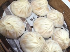 -莱莱小笼·乔艾