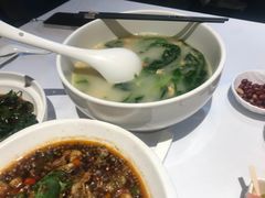 -尘香•传统川菜(创汇首座店)