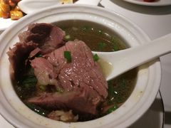 清炖牛肉汤-粤香村(清真川菜店)