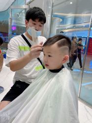 -SoSweet香港专业儿童美发沙龙(IFS国际金融店/春熙路店)