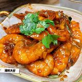 与其取悦别人，不如好好爱自己，将生活调成自己喜欢的频道。