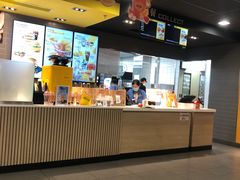 -麦当劳(轻轨曹杨路店)