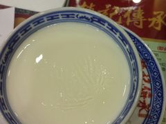 -赵记传承特色牛奶甜品(泉城广场店)