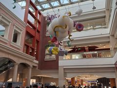 -燕莎奥特莱斯购物中心